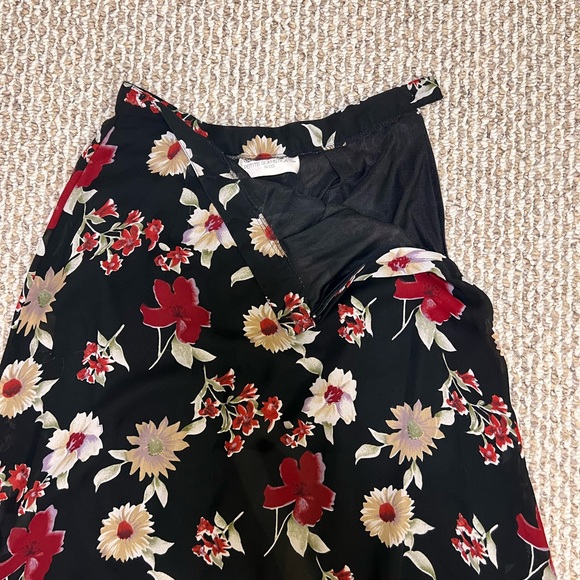 Petite Sophisticate Black Floral Midi Skirt Size 2 Goth Cottagecore Whimsigoth - Picture 10 of 15